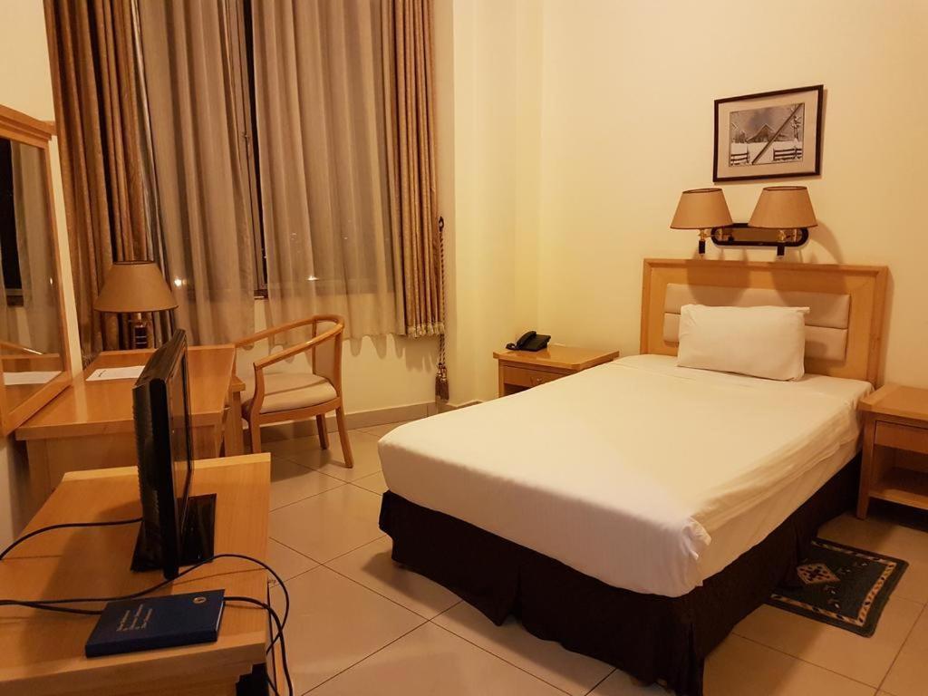 Civitas Hotel Кигали Экстерьер фото